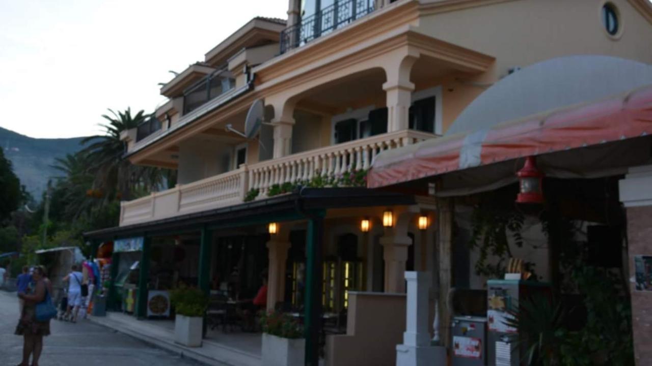 Apartments Adriatico Herceg Novi Kültér fotó