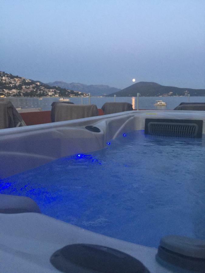 Apartments Adriatico Herceg Novi Kültér fotó